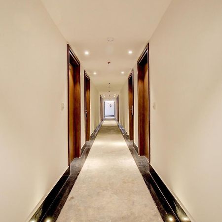 Super Townhouse Oak Aurelia Grand Hotel Lucknow Exterior foto